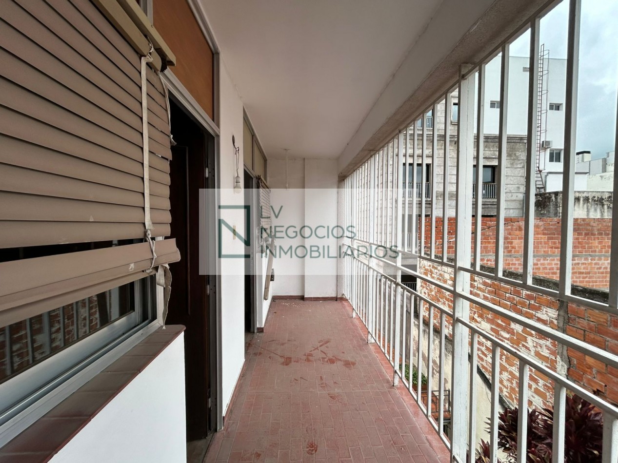 Departamento 3 dormitorios Microcentro