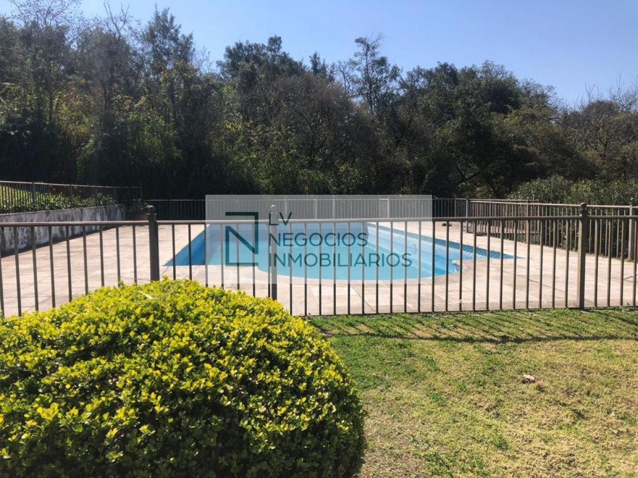 CASA EN ALTOS DE SAN LORENZO