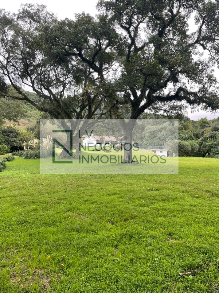 CASA EN ALTOS DE SAN LORENZO