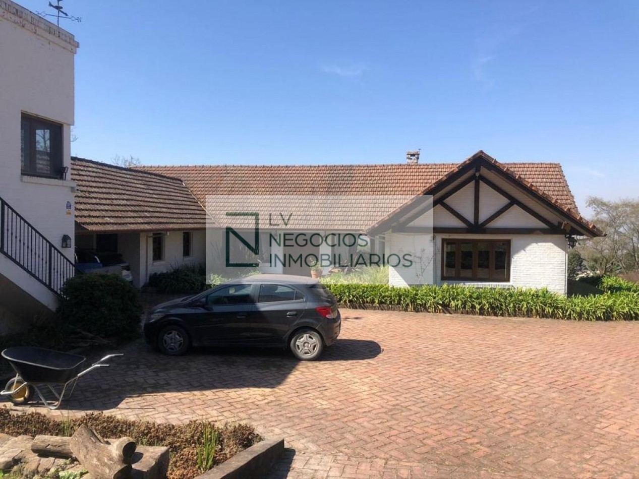 CASA EN ALTOS DE SAN LORENZO