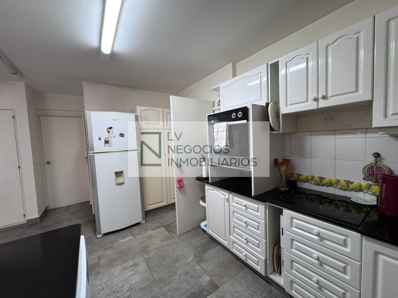 Departamento 3 dormitorios Dean Funes 500