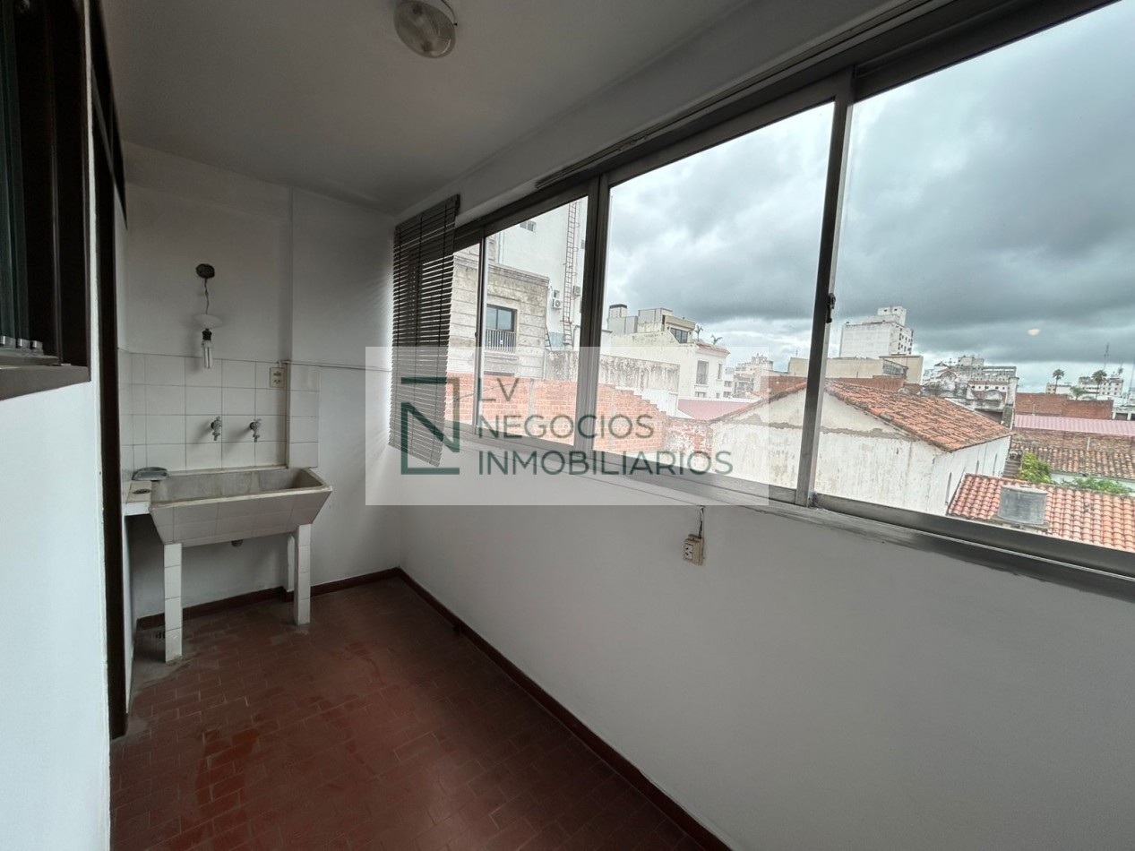 Departamento 3 dormitorios Microcentro