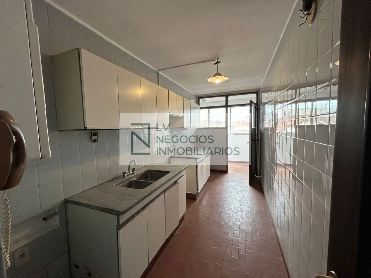 Departamento 3 dormitorios Microcentro