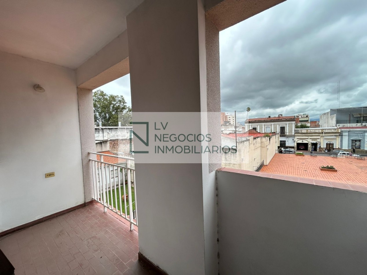 Departamento 3 dormitorios Microcentro