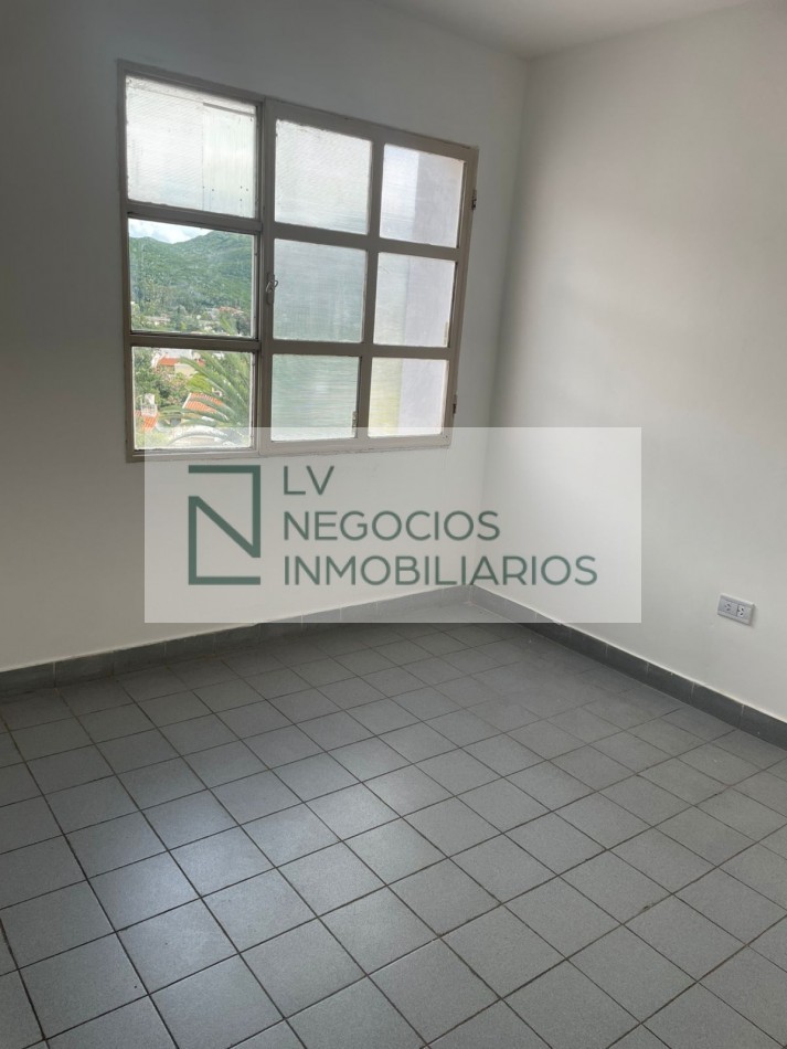 Departamento los Juncaros 350, Coperativa Bancaria